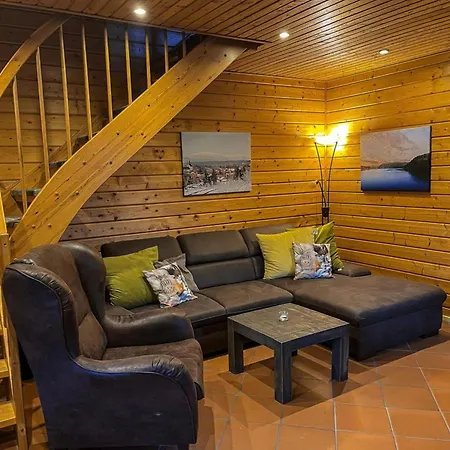 Doppelhaushaelfte In Ferienhaus Hasselfelde